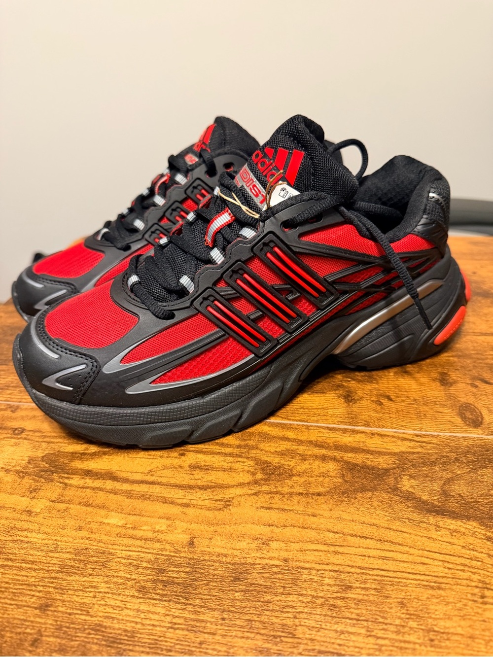 Adidas Men’s Adistar XLG Red & Black Running Shoes 9M/10W